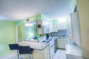 Fantastic Ocean Front 1 Bd Condo at The Summit 325 Beach Resort in Panama City Beach